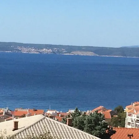Aparthaus Mit Swimmingpool Und Wunderschoenen Panoramablick